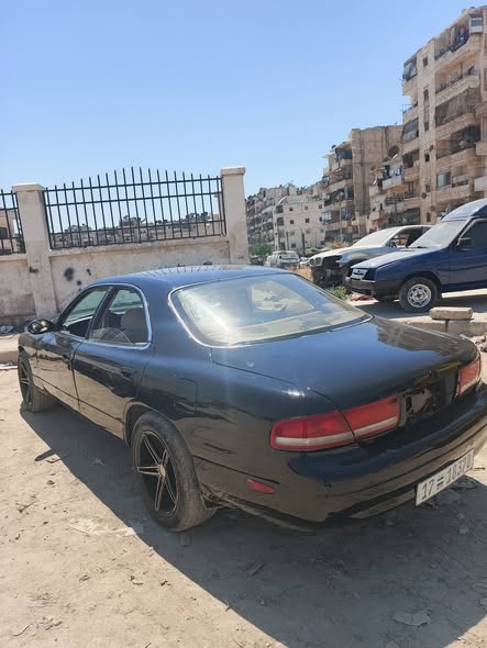 مازدا سنتيا 1995 - صورة 3