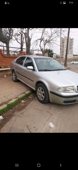 سكودا اوكتافيا 2001 - صورة 4
