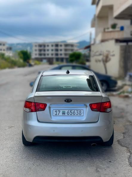 كيا فورتي 2010 - صورة 4
