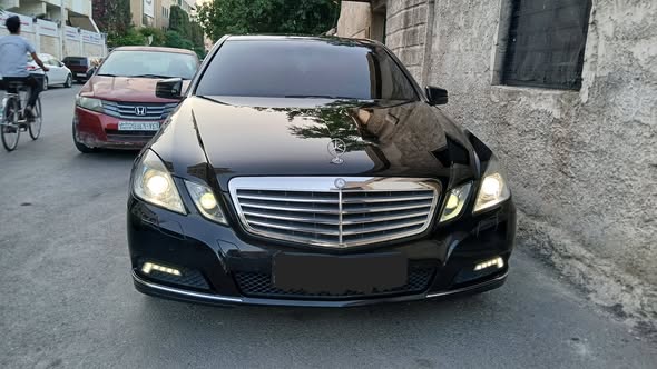 مرسيدس E300 2011 - صورة 1