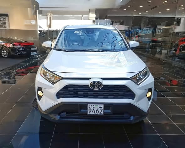تويوتا RAV4 2021 - صورة 1