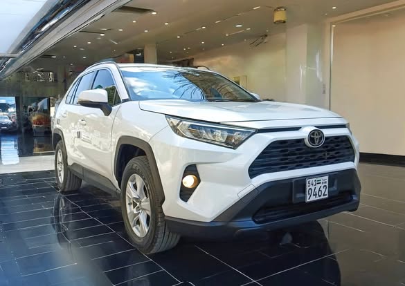 تويوتا RAV4 2021 - صورة 3