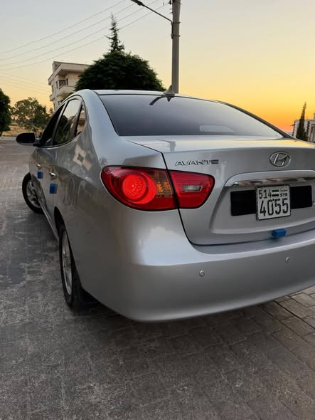 هيونداي افانتي 2009 - صورة 4