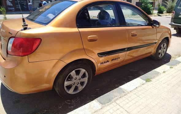 كيا ريو 2009 - صورة 3