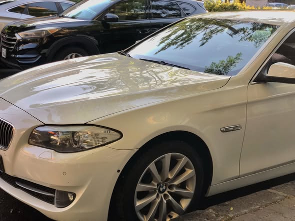 بي إم دبليو 528i 2011