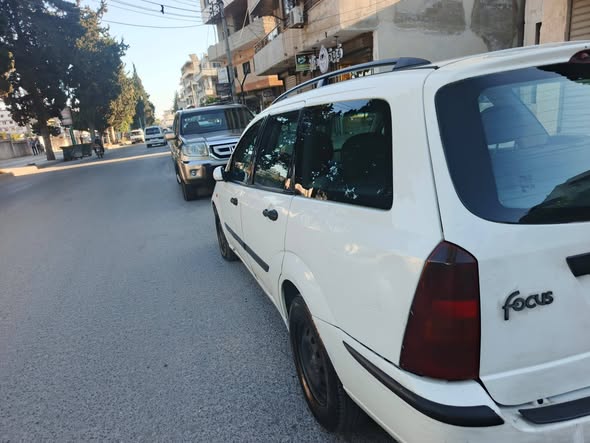 فورد فوكس 2000 - صورة 3