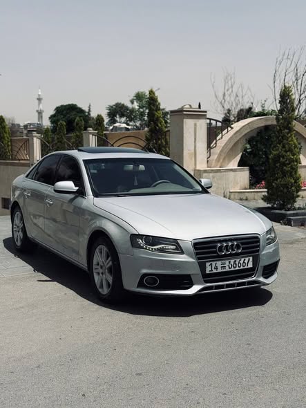 أودي A4 2011 - صورة 1