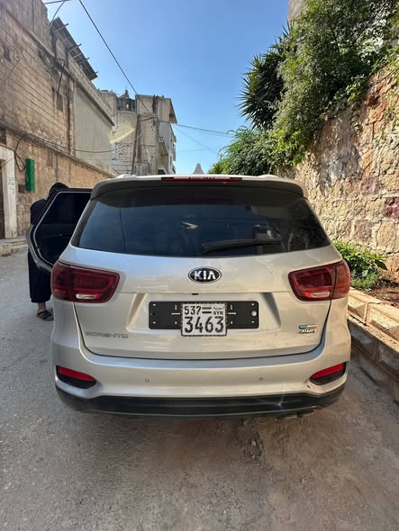 كيا سورنتو 2018 - صورة 3