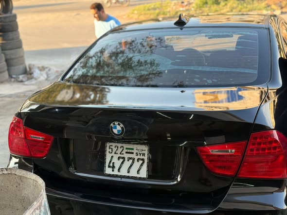 بي إم دبليو 3 Series 2012 - صورة 2