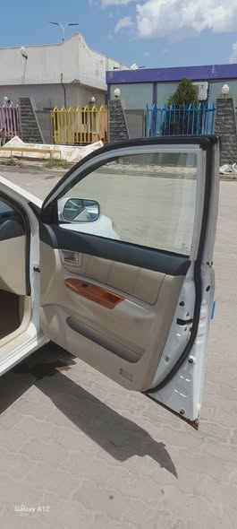 بي واي دي F3 2012 - صورة 1