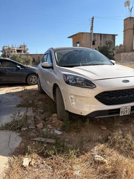 فورد اسكيب 2023 - صورة 3