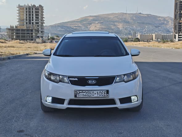 كيا فورتي 2010 - صورة 1