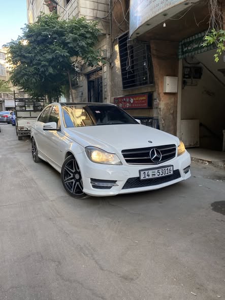مرسيدس C 200 2014 - صورة 1
