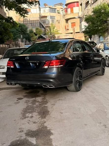 مرسيدس E350 2011 - صورة 2