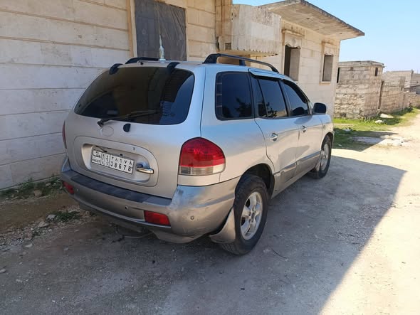 هيونداي سنتافي 2005 - صورة 4