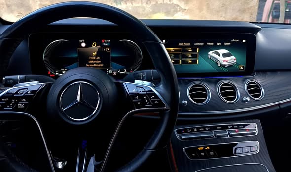 مارسيدس E350 2021 - صورة 3