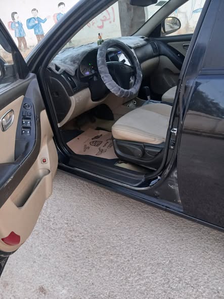 هيونداي افانتي 2008 - صورة 1