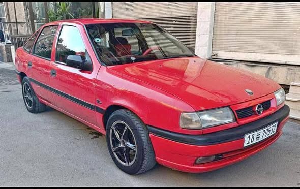 أوبل فكترا 1993 - صورة 1