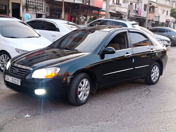 كيا سيراتو 2008 - صورة 3