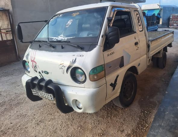 هونداي H-100 2001 - صورة 2