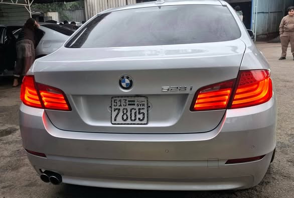 بي إم دبليو 528i 2012 - صورة 5