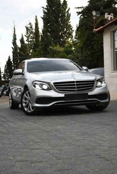 مرسيدس E300 2018 - صورة 2