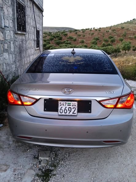 هيونداي سوناتا 2011 - صورة 2