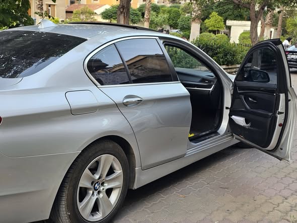 بي إم دبليو 528i 2012 - صورة 4