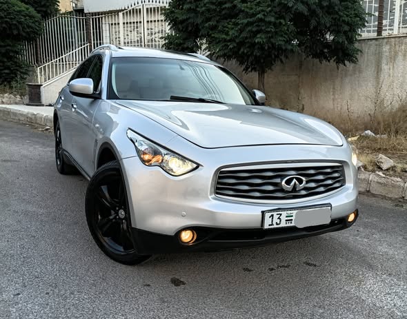 انفنتي FX35 2012 - صورة 1
