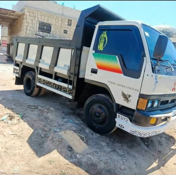 هيونداي HD72 2002 - صورة 1
