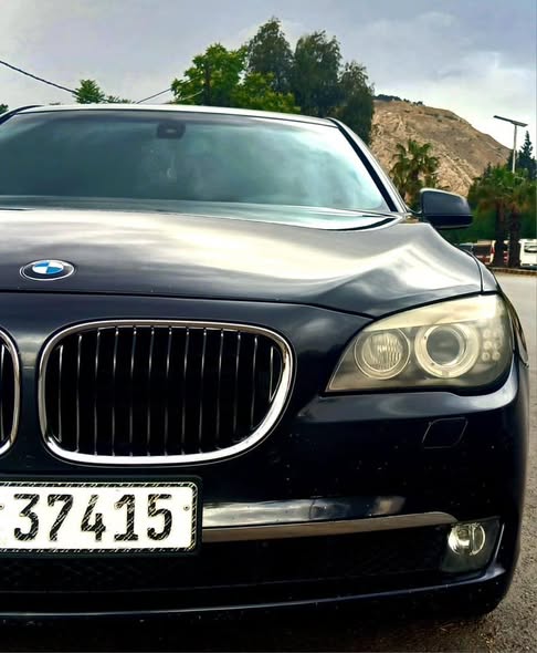 بي ام دبليو 740 2010 - صورة 3