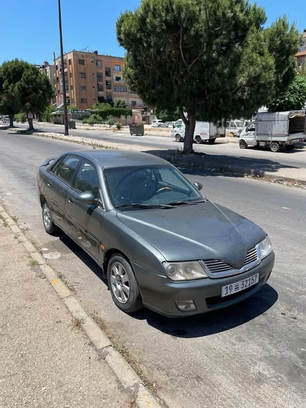 بروتون واجا 2002 - صورة 2