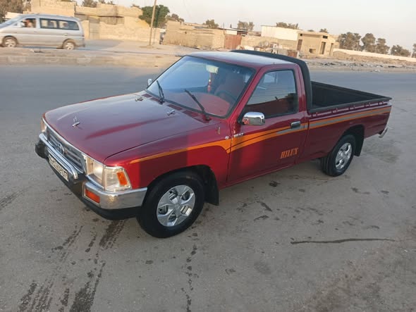 تويوتا هايلوكس 1992 - صورة 3