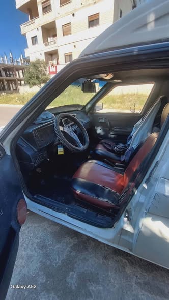سكودا Pickup 1995 - صورة 2