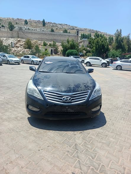 هيونداي أزيرا 2011 - صورة 2