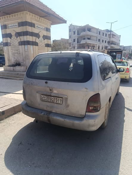 كيا كرنفال 2001 - صورة 4
