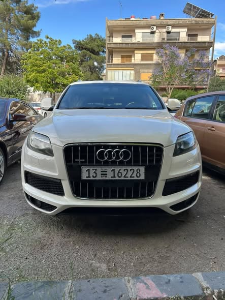 أودي Q7 2008 - صورة 2