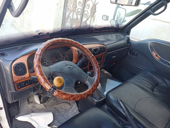 هيونداي H100 2003 - صورة 2