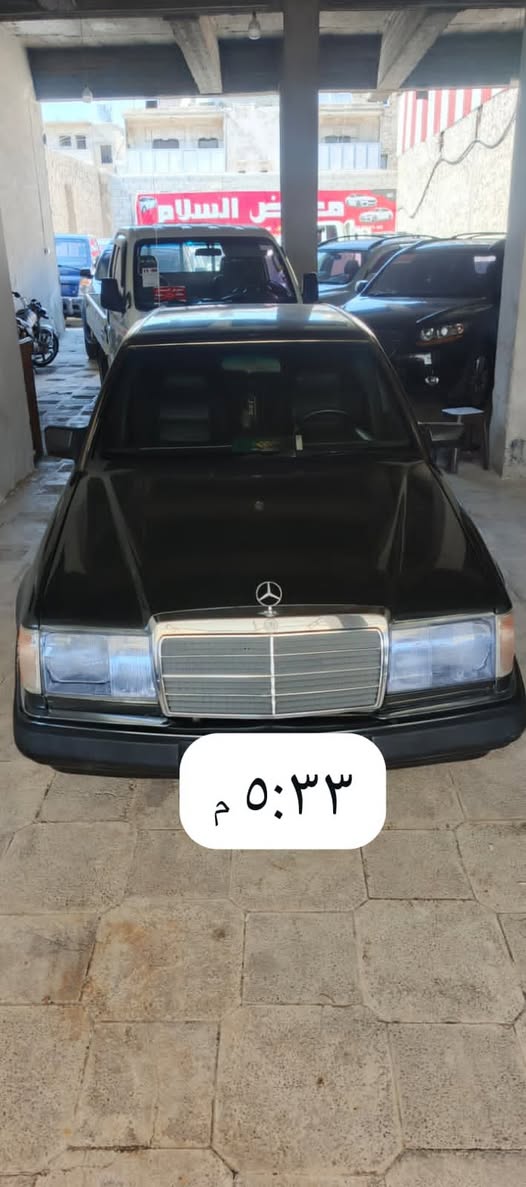 مرسيدس فرخ الشبح 1993