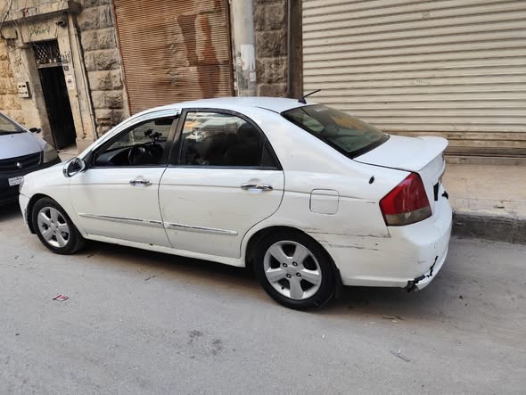 كيا سيراتو 2008 - صورة 2