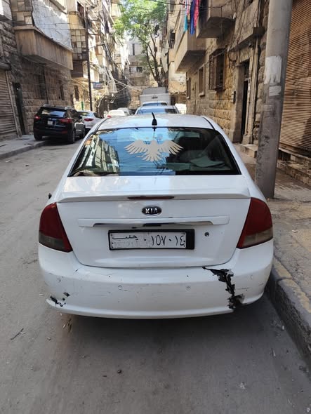كيا سيراتو 2008 - صورة 3