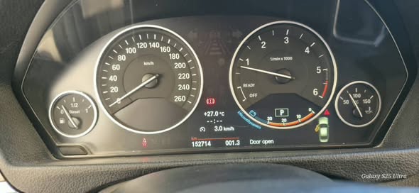 بي إم دبليو 320d 2012 - صورة 1