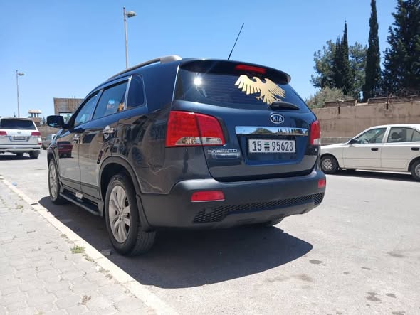 كيا سورنتو 2012 - صورة 4