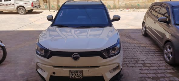 سانغ يونغ تيفولي 2015 - صورة 3