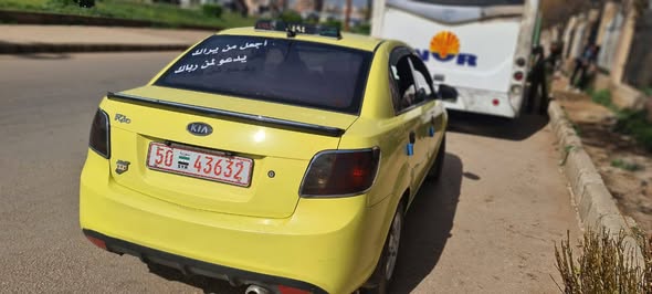 كيا ريو 2011 - صورة 5
