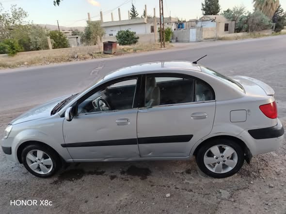 كيا ريو 2010 - صورة 3