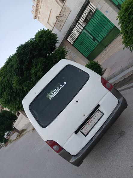 هيونداي H-1 1996 - صورة 5