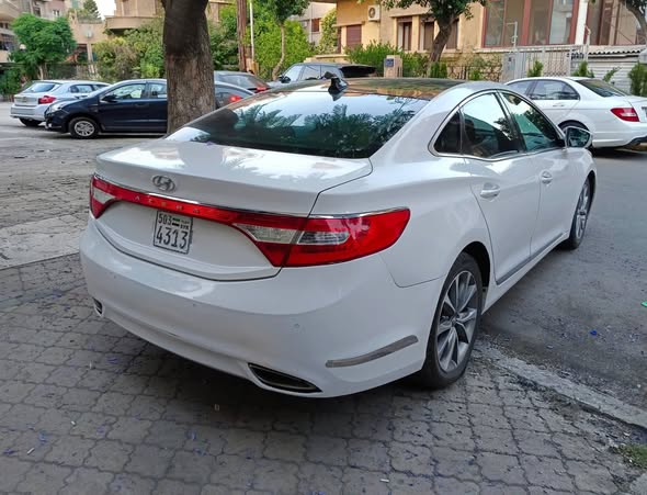 هونداي أزيرا 2013 - صورة 5