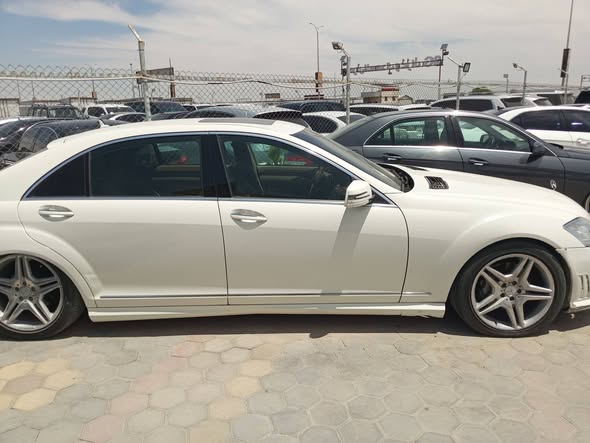 مرسيدس اس كلااس 350 2009 - صورة 2