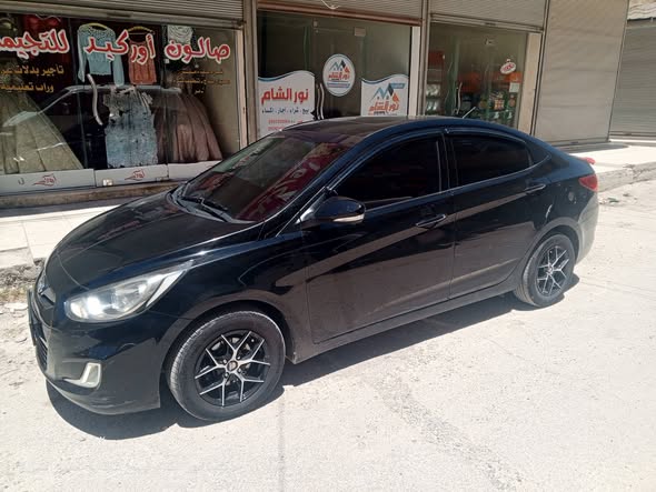 هيونداي اكسنت 2012 - صورة 2